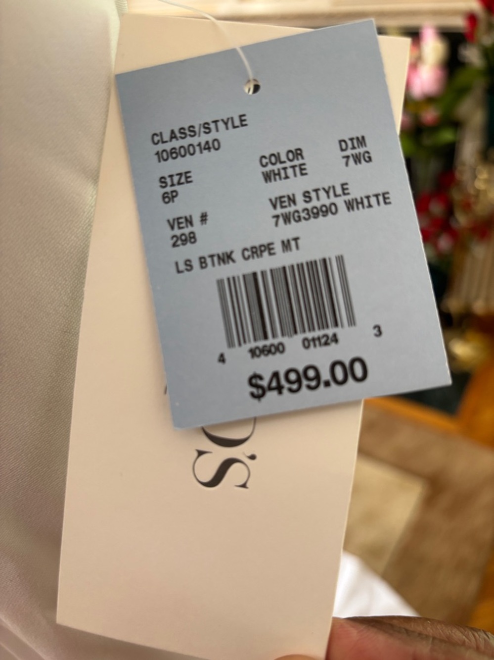 Elegant Off-Shoulder Long Sleeve White Mermaid Dress. David’s Bridal size 6p - Picture 7 of 9